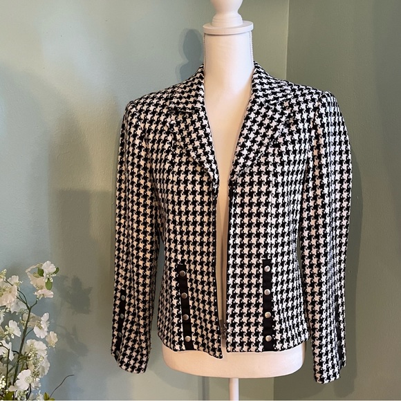 Black and White Houndstooth Jacket by ConradC Collection Size 8 - Picture 4 of 14